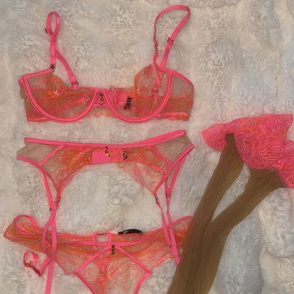 Honey birdette beautiful set